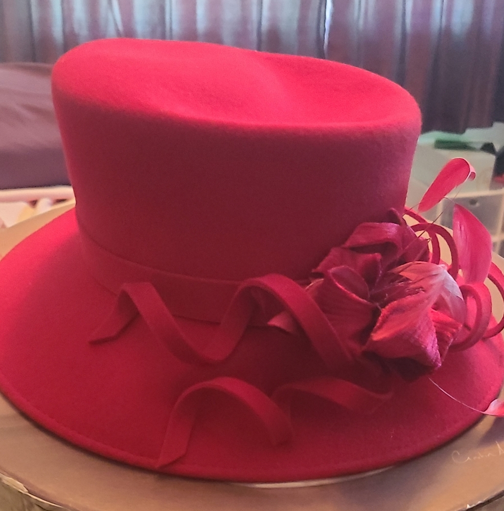 Elegant Red Hat with Ribbon Detail